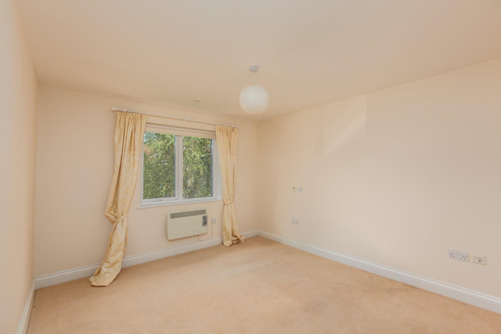 Willow court, Clyne Common, Swansea, SA3 3JB